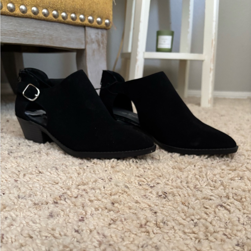 me too Black Suede-Look Cutout Mules with Low Block Heel